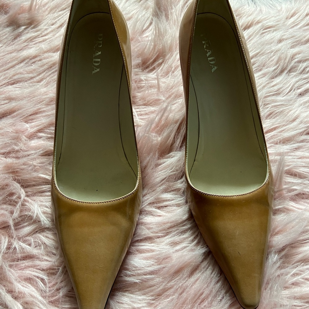 Prada pump